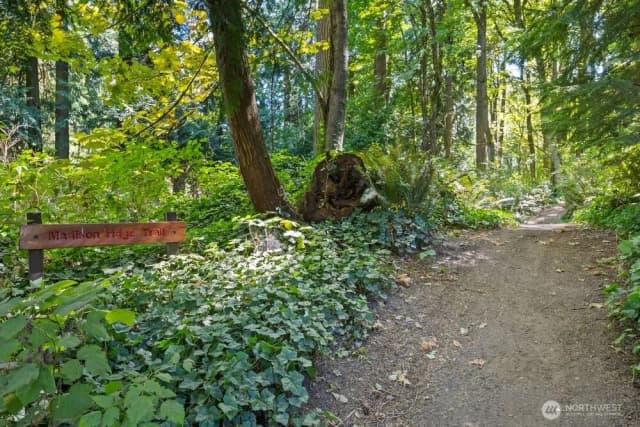 Property photo for 9376 Endicott Street Ne, Bainbridge Island photo 3