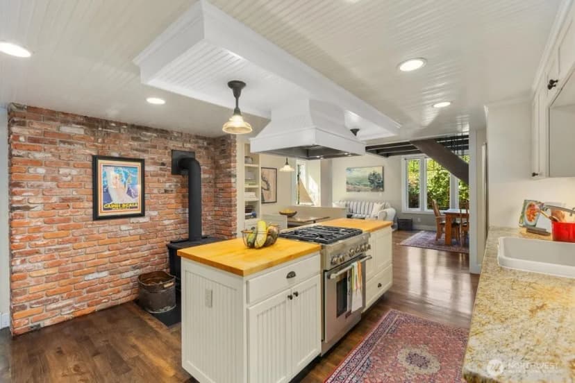 Property photo for 9376 Endicott Street Ne, Bainbridge Island photo 12