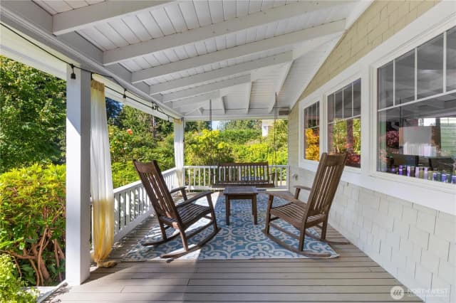Property photo for 9376 Endicott Street Ne, Bainbridge Island photo 3