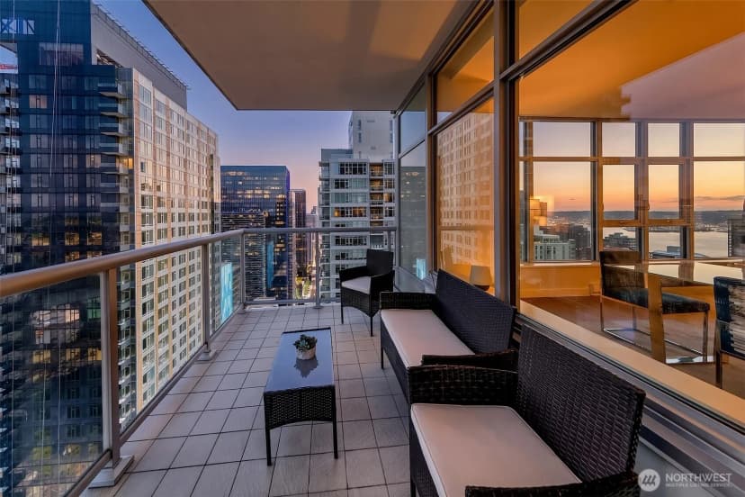Property photo for 583 Battery Street #3701n, Seattle photo 7
