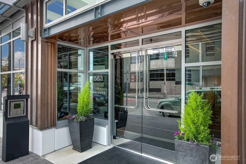 Property photo for 583 Battery Street #3701n, Seattle photo 19