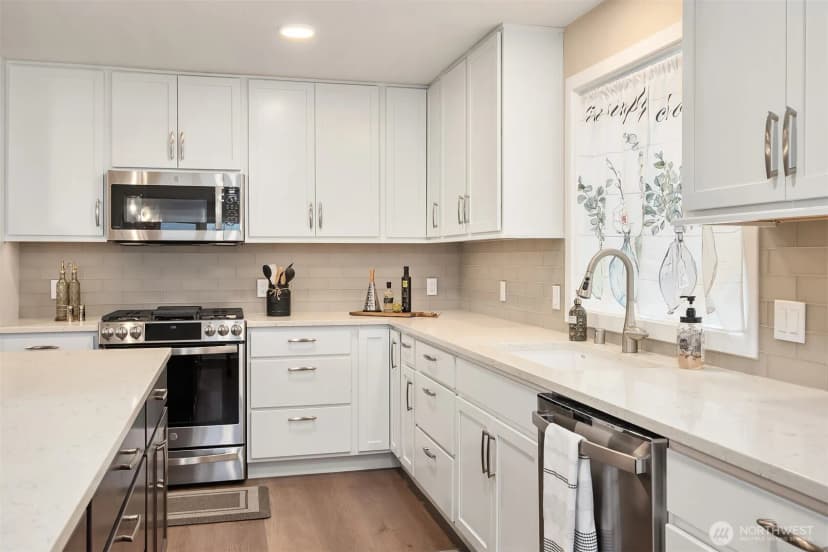 Property photo for 550 Paradise Lane #b201, Edmonds photo 8