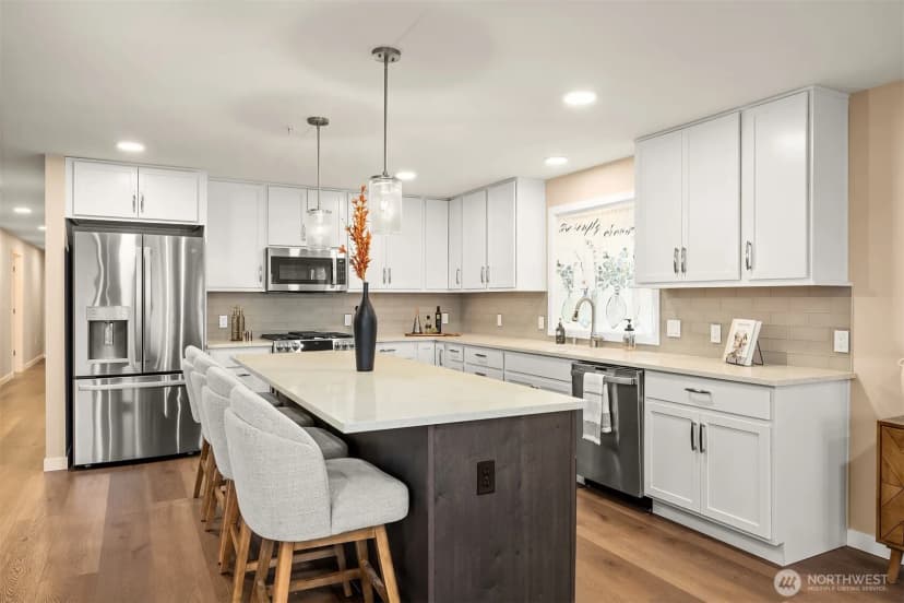 Property photo for 550 Paradise Lane #b201, Edmonds photo 10