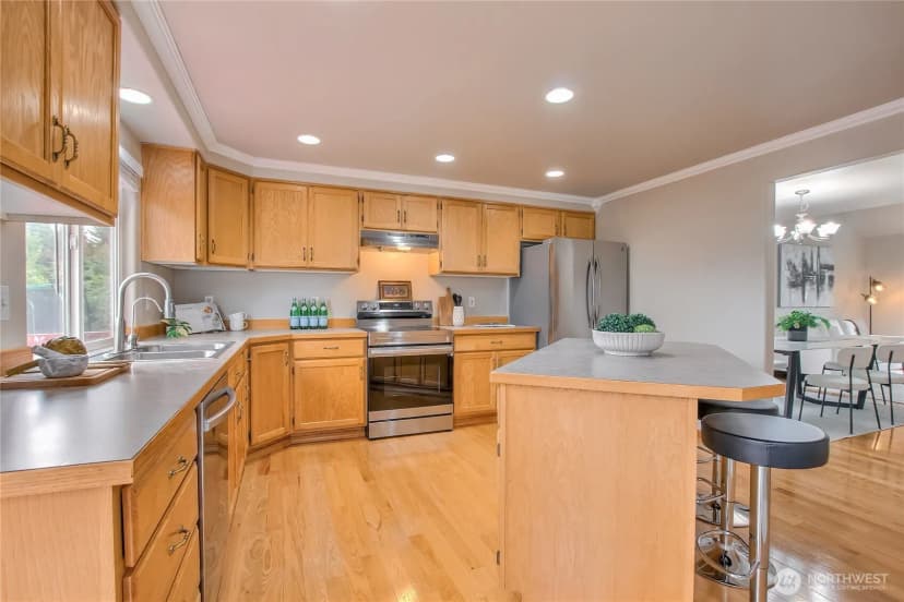 Property photo for 1952 Sw 352nd St, Federal Way photo 11