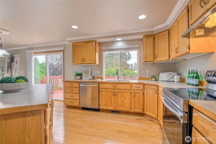 Property photo for 1952 Sw 352nd St, Federal Way photo 13