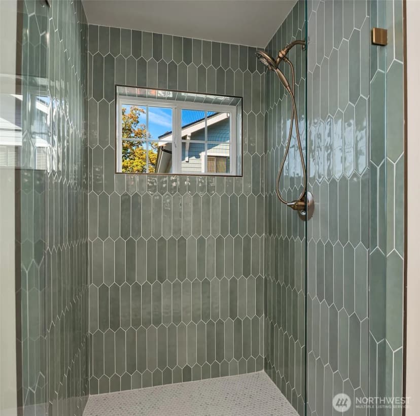 Property photo for 5412 Kensington Place N, Seattle photo 31