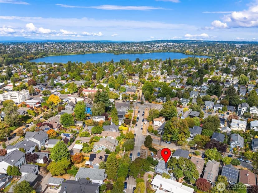 Property photo for 5412 Kensington Place N, Seattle photo 39