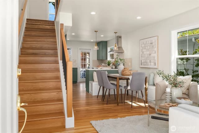 Property photo for 5412 Kensington Place N, Seattle photo 4