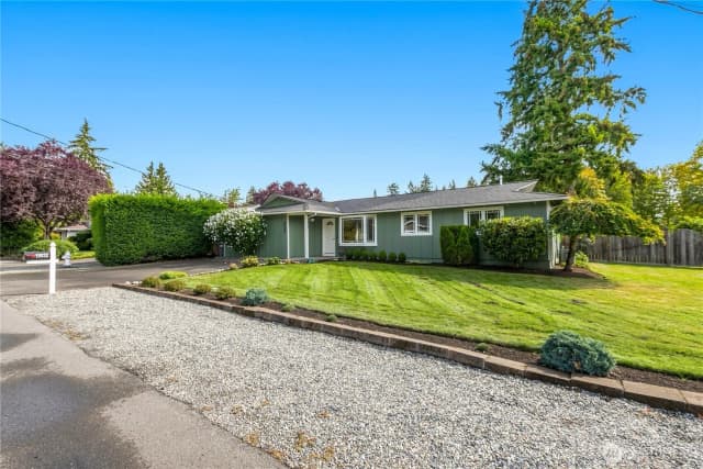 Property photo for 19032 86th Avenue Ne, Bothell photo 3