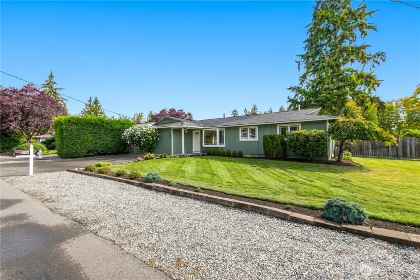 Property photo for 19032 86th Avenue Ne, Bothell photo 3