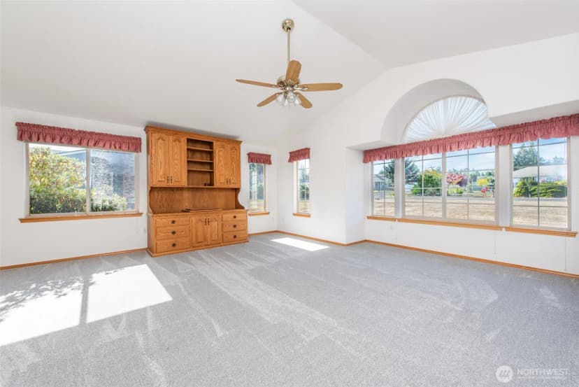 Property photo for 100 Bay View St, Sequim photo 15