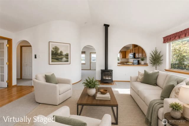 Property photo for 100 Bay View St, Sequim photo 2