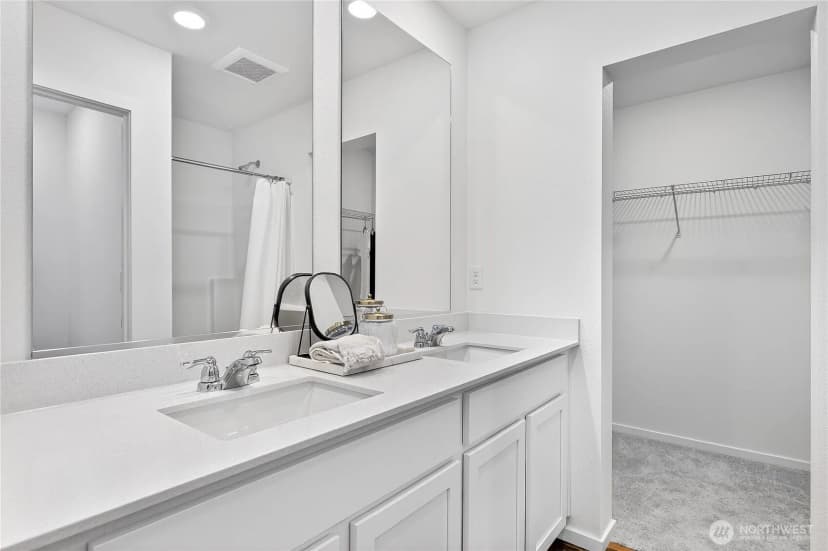 Property photo for 34123 Pinnacle Peak Avenue Se, Black Diamond photo 24