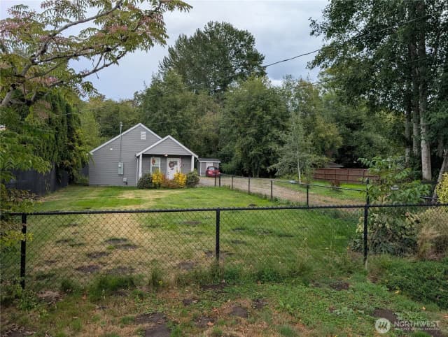 Property photo for 1419 14th Street Sw, Puyallup photo 4