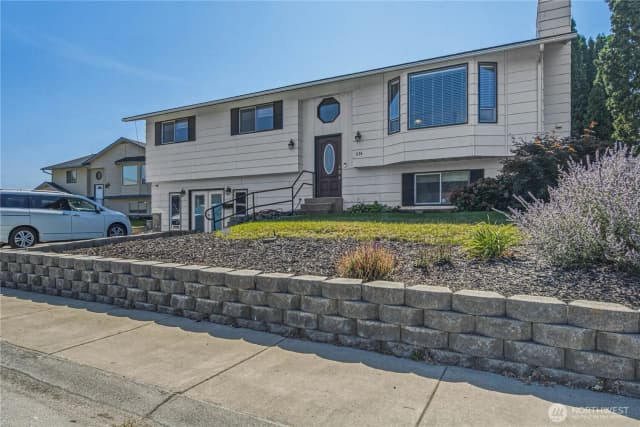 Property photo for 624 Sheri Court, East Wenatchee