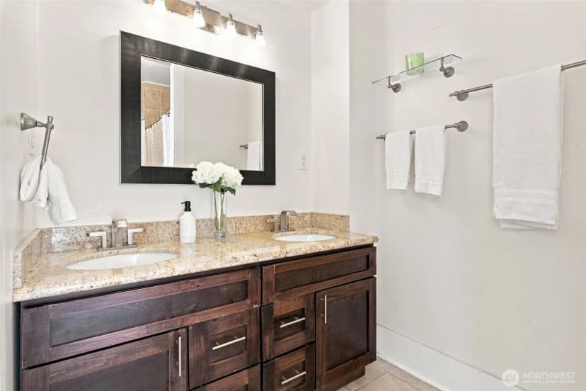 Property photo for 1702 S Ainsworth Avenue, Tacoma photo 16