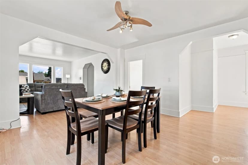 Property photo for 1702 S Ainsworth Avenue, Tacoma photo 8
