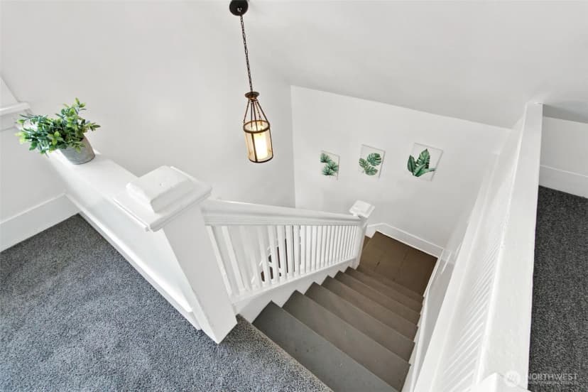 Property photo for 1702 S Ainsworth Avenue, Tacoma photo 18