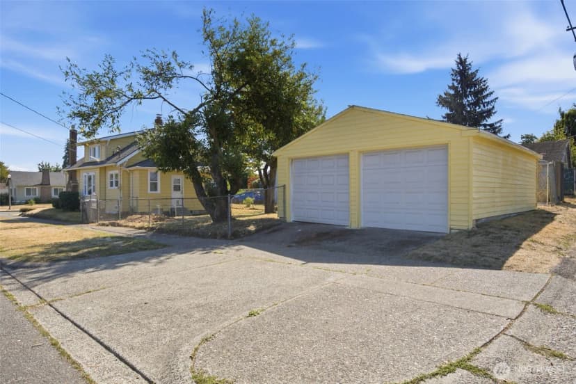 Property photo for 1702 S Ainsworth Avenue, Tacoma photo 28