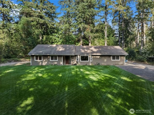 Property photo for 8221 164th Street Nw, Gig Harbor photo 2