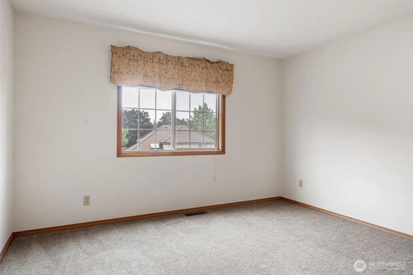 Property photo for 4639 Sw 328th Place, Federal Way photo 14
