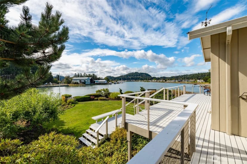Property photo for 100 Samish Place, La Conner photo 13