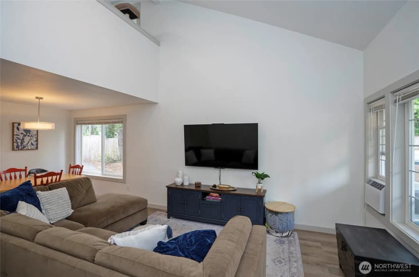 Property photo for 10023 Angle Lane Sw, Lakewood photo 8