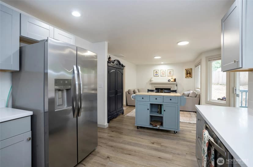 Property photo for 10023 Angle Lane Sw, Lakewood photo 16