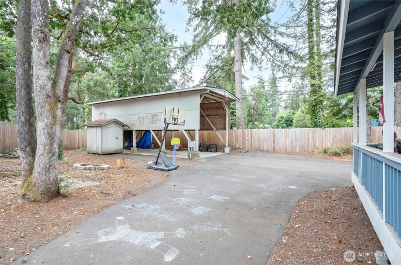 Property photo for 10023 Angle Lane Sw, Lakewood photo 36