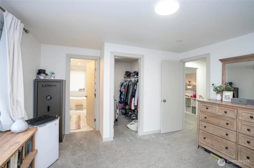Property photo for 10023 Angle Lane Sw, Lakewood photo 22