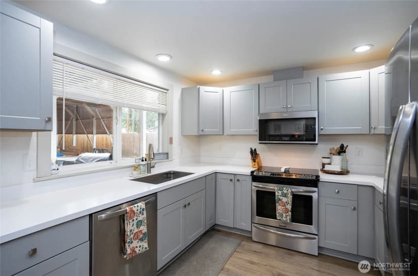 Property photo for 10023 Angle Lane Sw, Lakewood photo 17