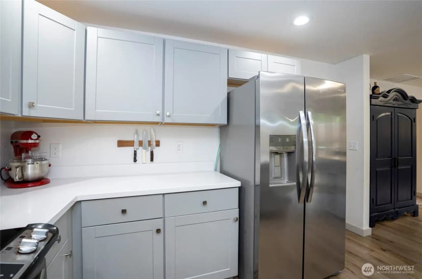 Property photo for 10023 Angle Lane Sw, Lakewood photo 15