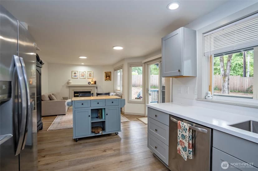 Property photo for 10023 Angle Lane Sw, Lakewood photo 18