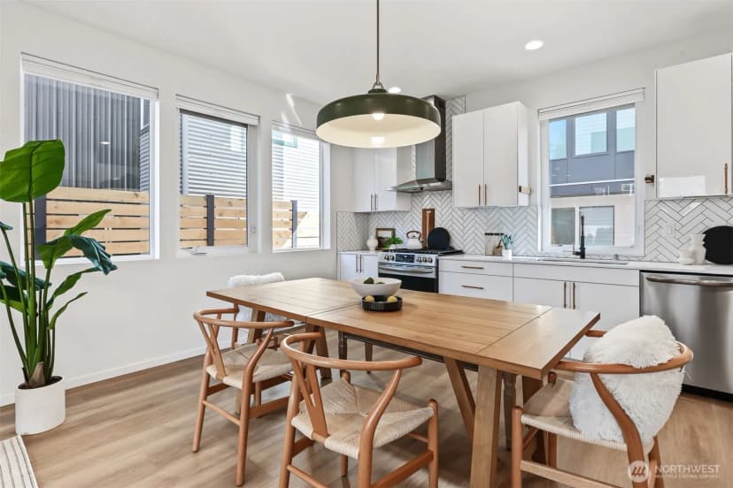 Property photo for 2429 Nw 64th Street #a, Seattle photo 11