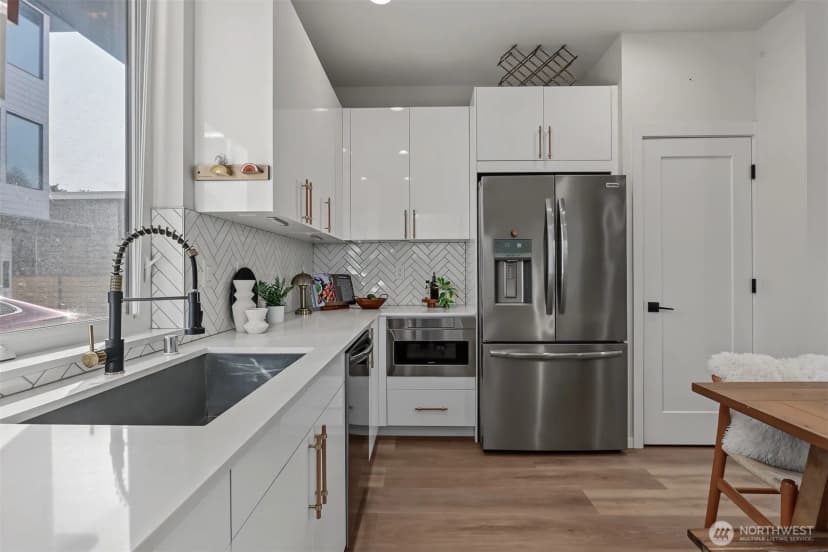 Property photo for 2429 Nw 64th Street #a, Seattle photo 14