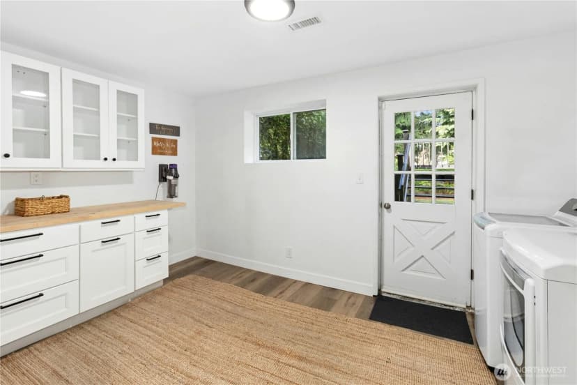 Property photo for 6913 125th Avenue Se, Newcastle photo 27