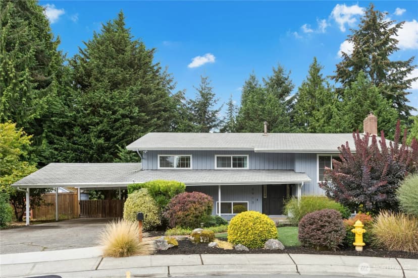 Property photo for 6913 125th Avenue Se, Newcastle
