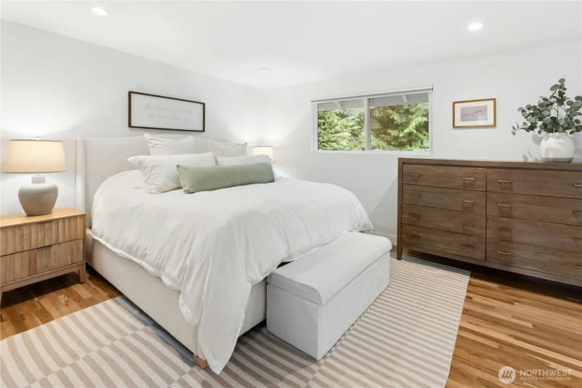 Property photo for 6913 125th Avenue Se, Newcastle photo 18
