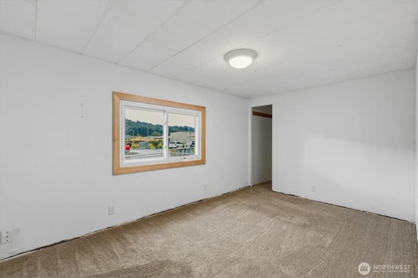 Property photo for 4400 Ocean Beach Highway #33, Longview photo 14