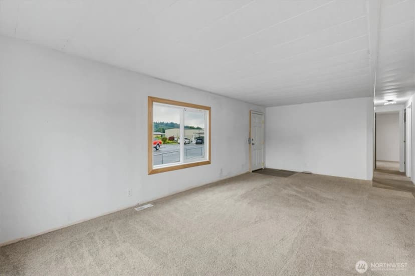 Property photo for 4400 Ocean Beach Highway #33, Longview photo 6