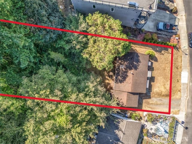 Property photo for 406 Windsor Way Ne, Renton photo 2