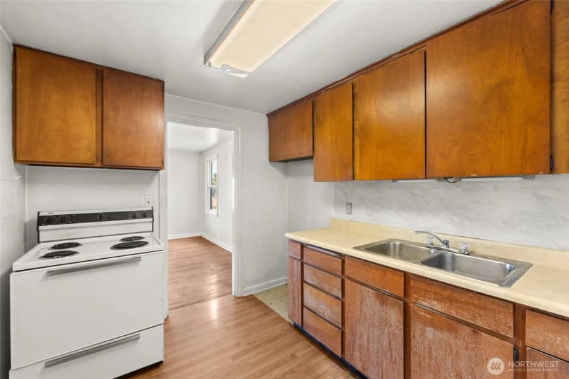 Property photo for 406 Windsor Way Ne, Renton photo 14