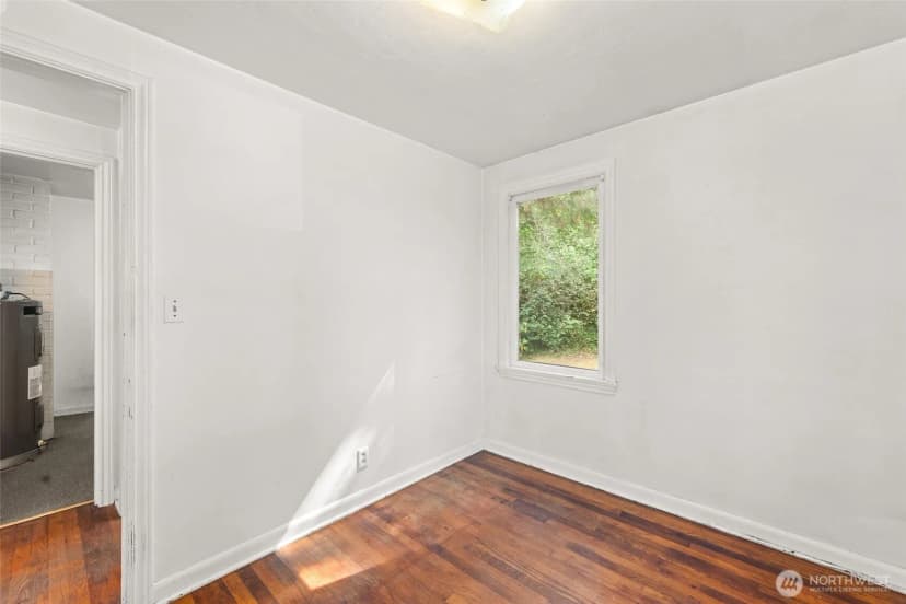 Property photo for 406 Windsor Way Ne, Renton photo 25