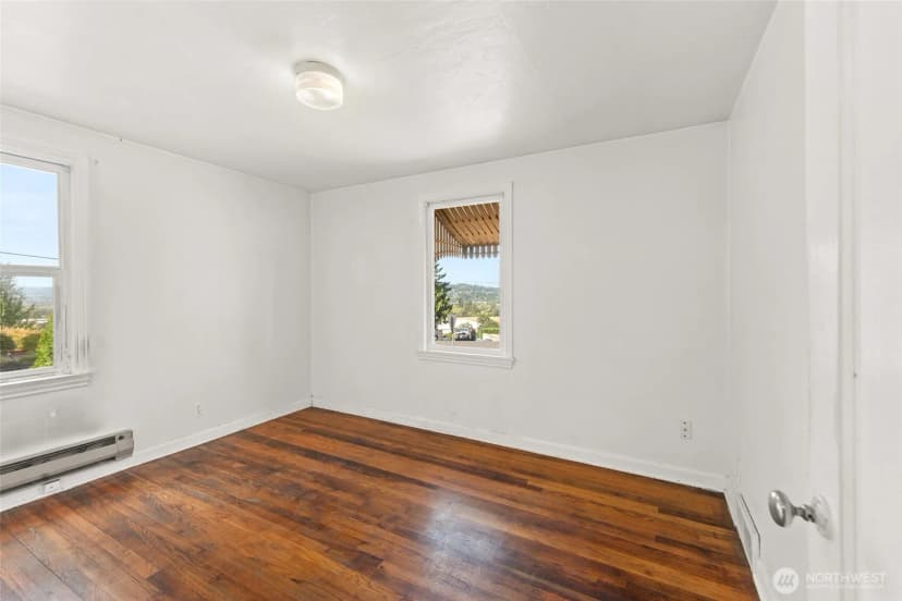 Property photo for 406 Windsor Way Ne, Renton photo 25