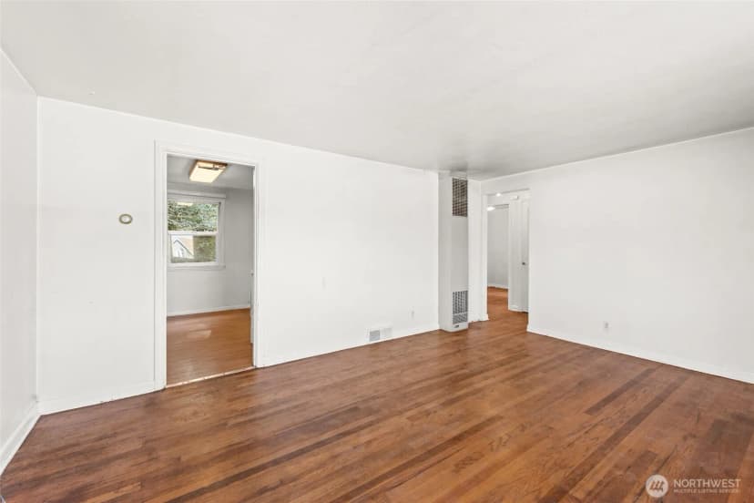 Property photo for 406 Windsor Way Ne, Renton photo 11
