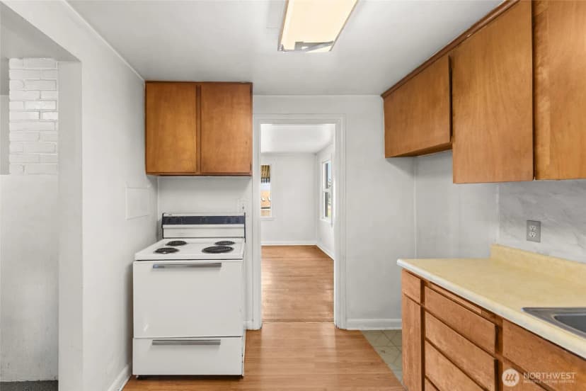 Property photo for 406 Windsor Way Ne, Renton photo 16