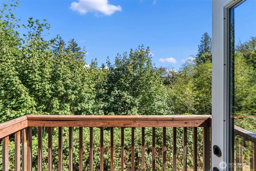 Property photo for 4959 Long Lake Road Se, Port Orchard photo 19