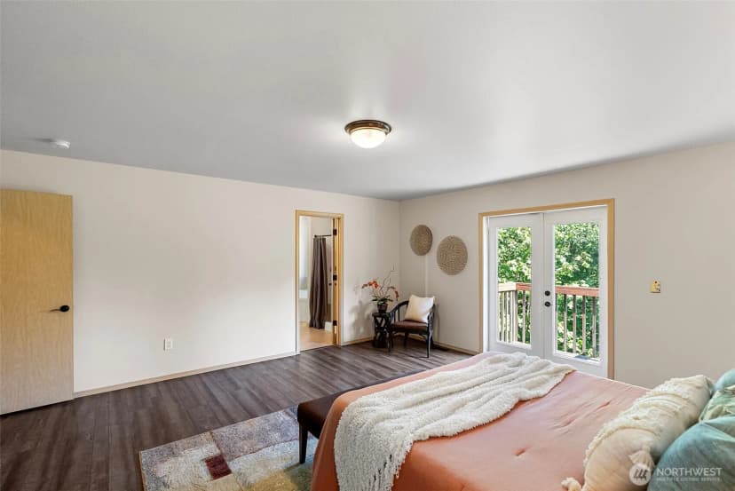 Property photo for 4959 Long Lake Road Se, Port Orchard photo 18