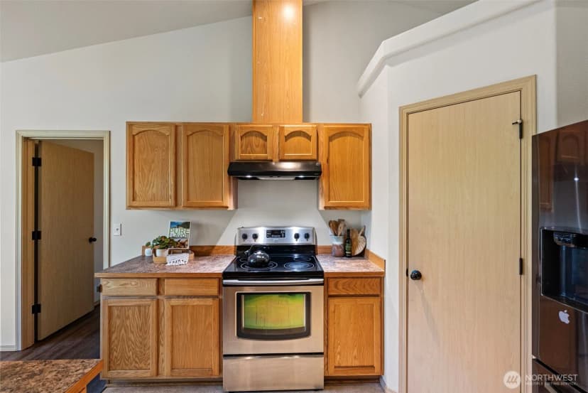 Property photo for 4959 Long Lake Road Se, Port Orchard photo 11