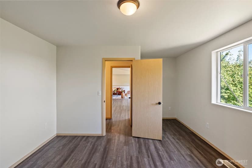 Property photo for 4959 Long Lake Road Se, Port Orchard photo 23